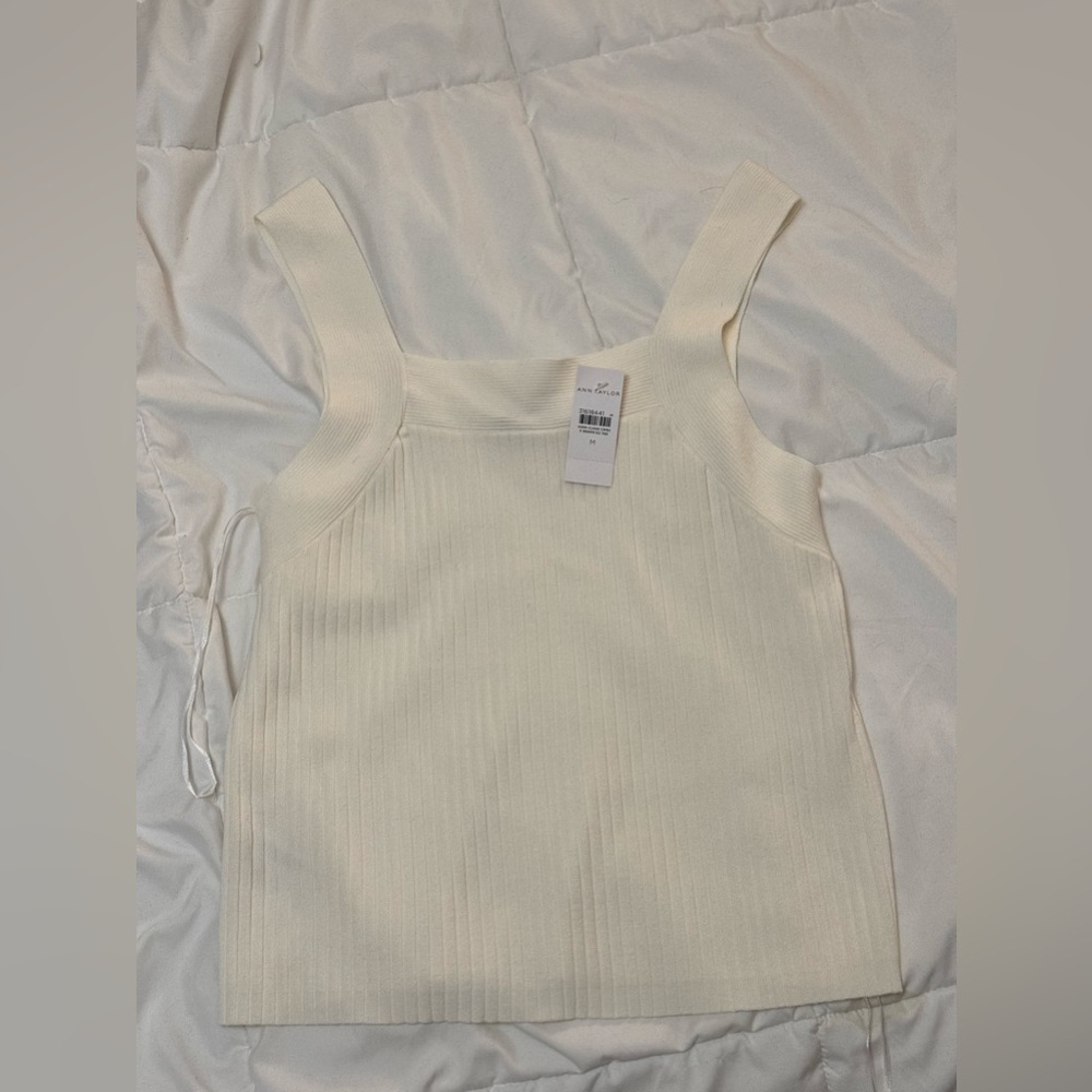 Ann Taylor cream sweater tank, size M